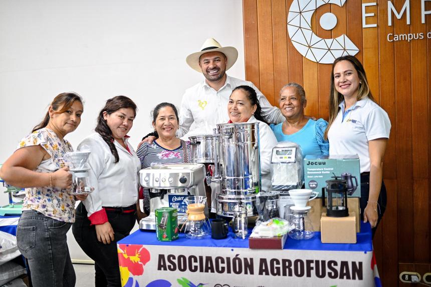 Ganadores del Ibagué Café Festival recibieron incentivos para sus emprendimientos